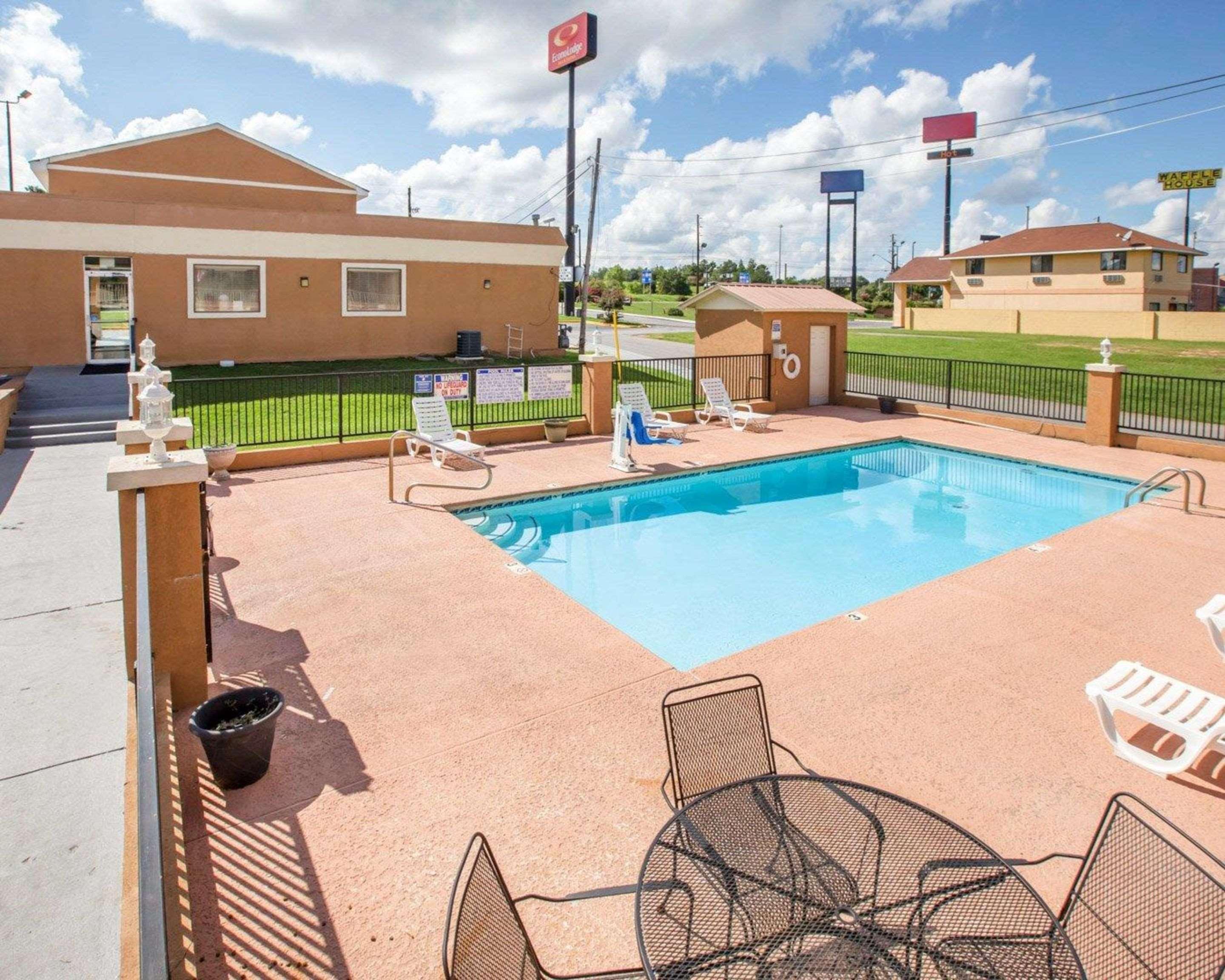 Econo Lodge Inn & Suites Macon Extérieur photo