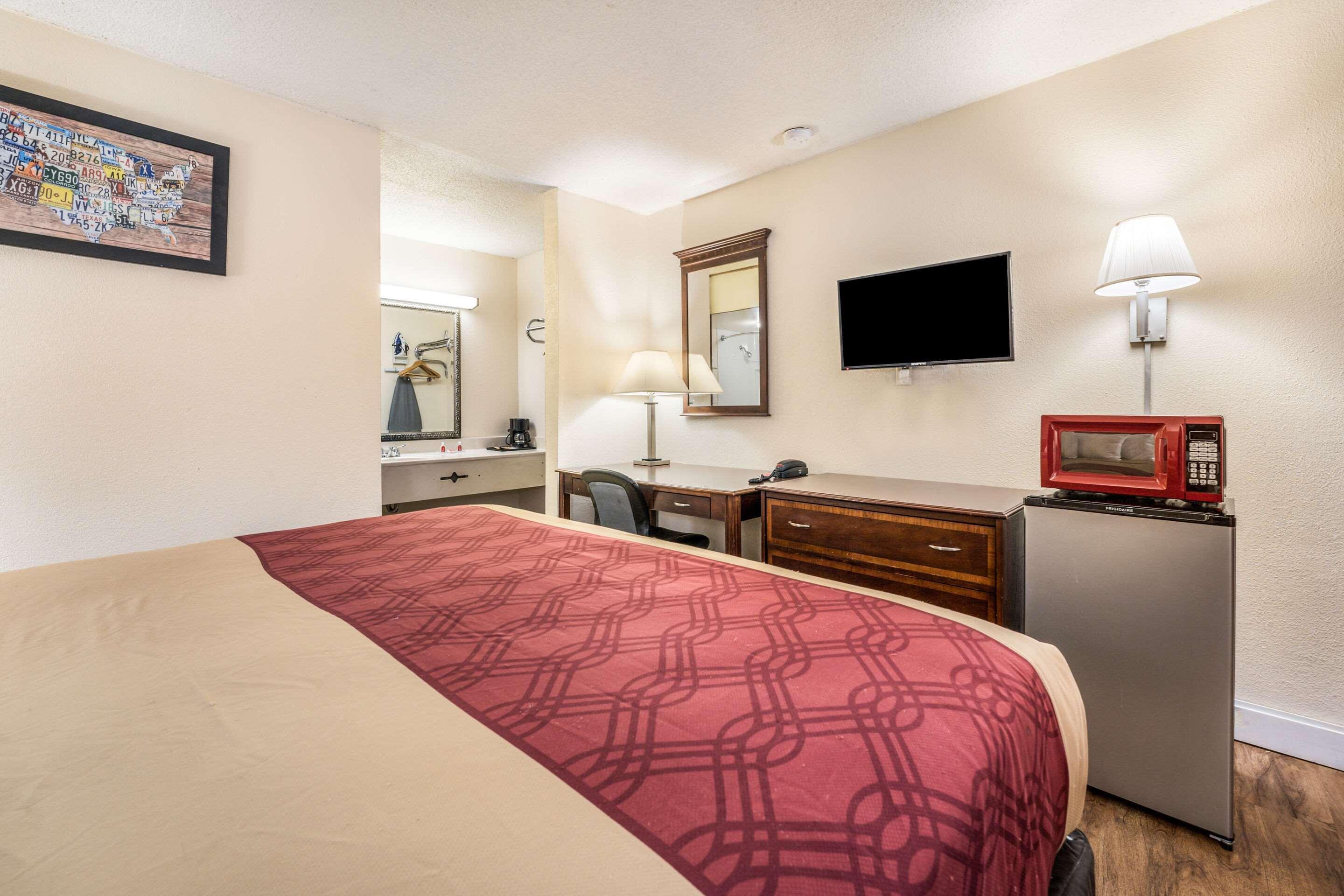 Econo Lodge Inn & Suites Macon Extérieur photo