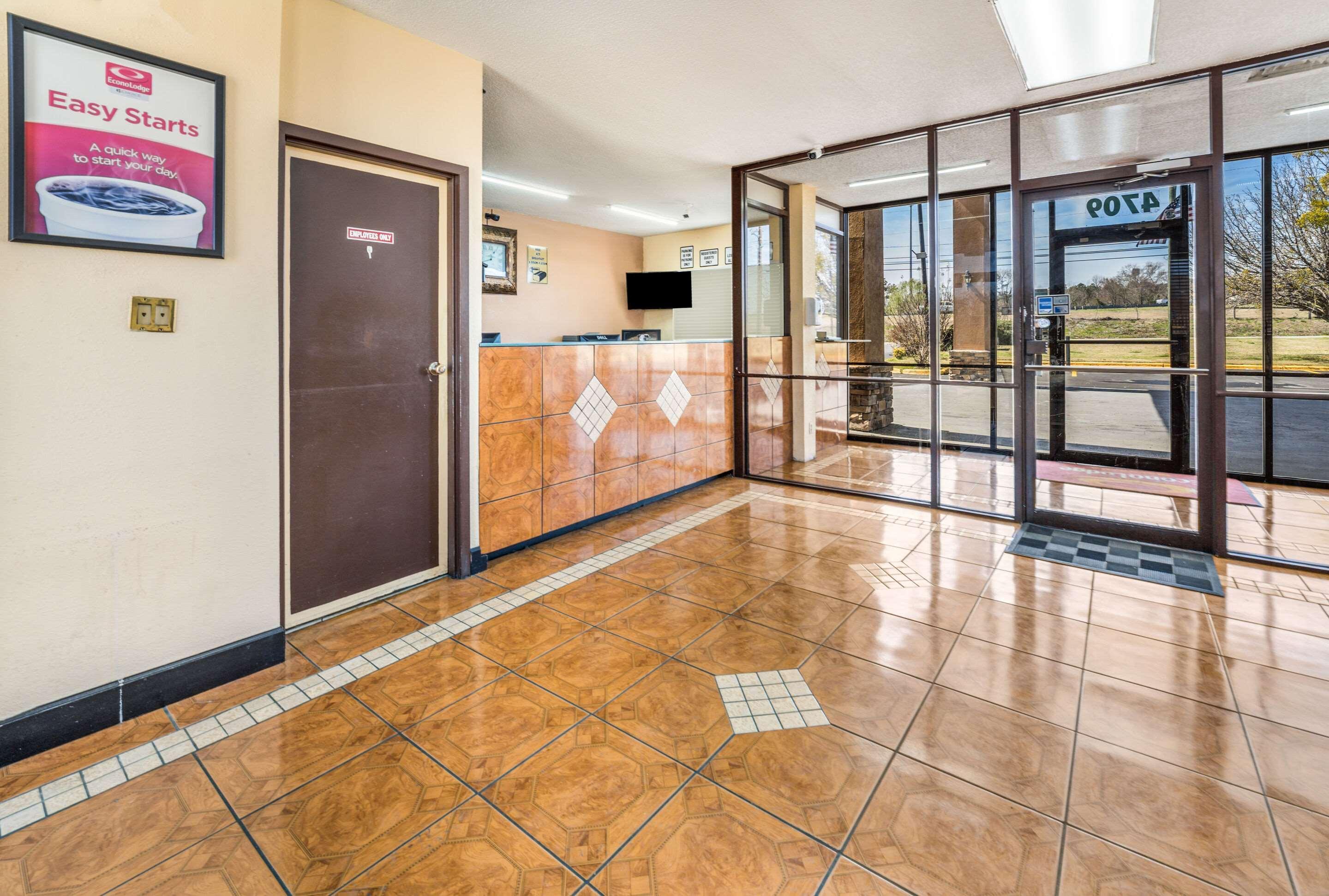 Econo Lodge Inn & Suites Macon Extérieur photo